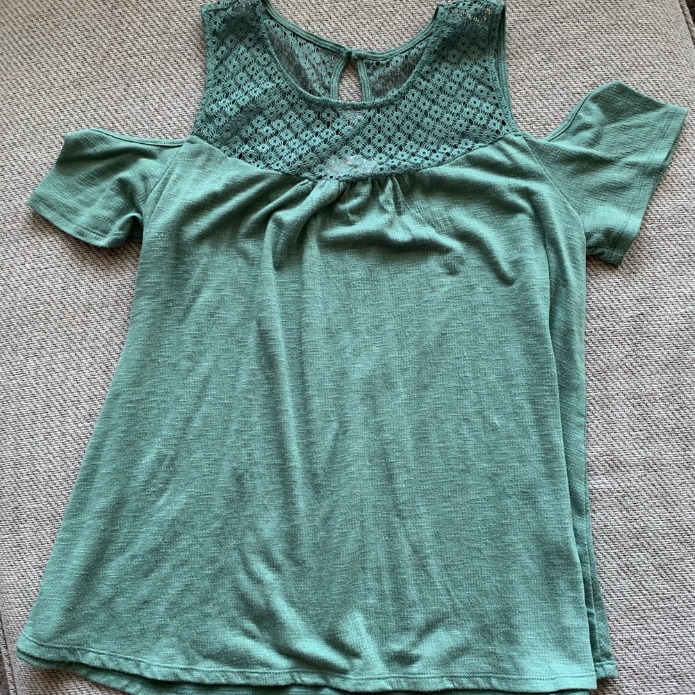 Cold shoulder top